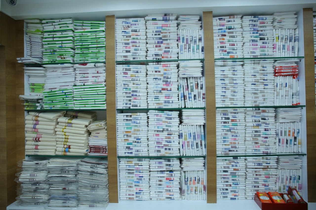 DRESS THE WHITE CHEMMAD